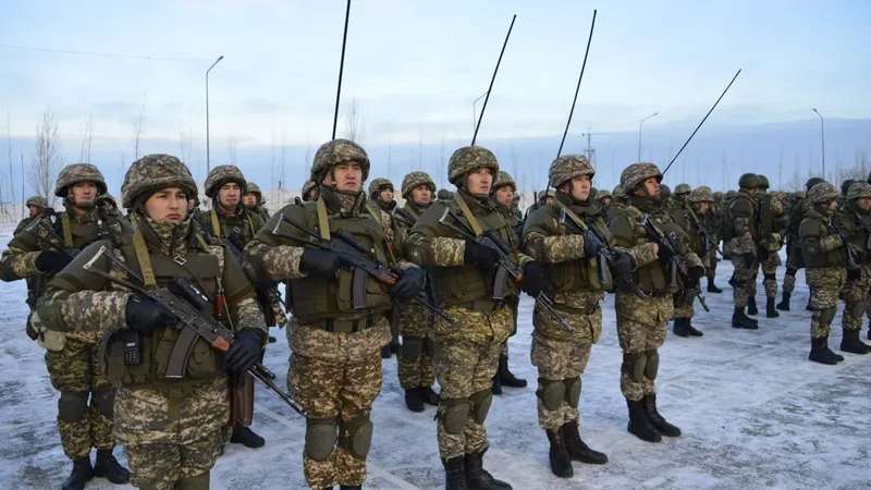Высшая степень боевой готовности: в Минобороны обратились к казахстанцам