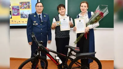 Подарки от полиции , фото - Новости Zakon.kz от 30.11.2025 08:10