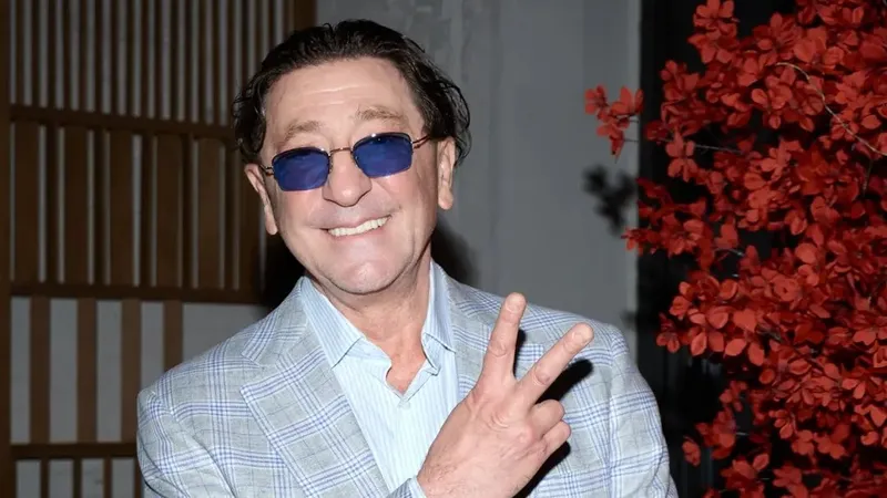 Григорий Лепс встал на защиту Долиной после скандала с квартирой