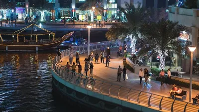 Мобильный банкомат в Дубае, фото - Новости Zakon.kz от 02.12.2025 08:40