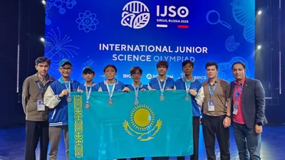 казахстанские школьники привезли медали с международной олимпиады, фото - Новости Zakon.kz от 01.12.2025 21:15