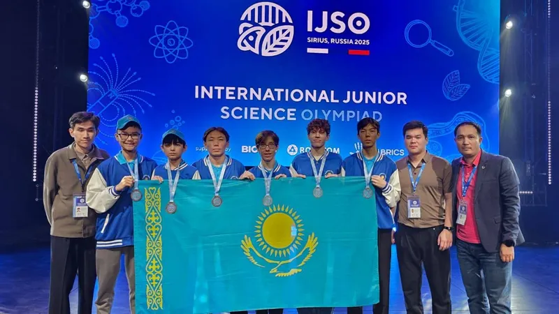 Шесть медалей привезли казахстанские школьники с международной олимпиады