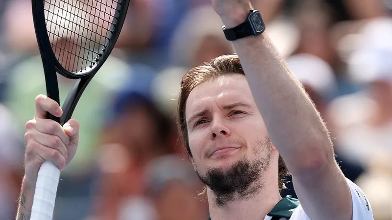 Названы топ-5 ярких матчей мирового тенниса с участием Александра Бублика