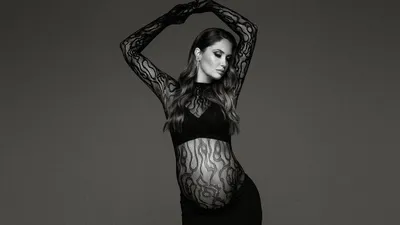 Агата Муцениеце, ребенок, роды, Павел Прилучный , фото - Новости Zakon.kz от 02.12.2025 18:23