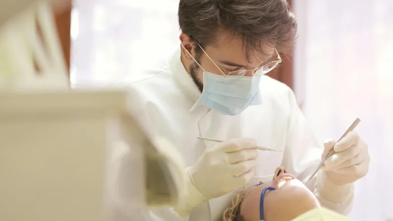 Смерть ребенка в клинике Астаны: в Казахстане проверят все стоматологии