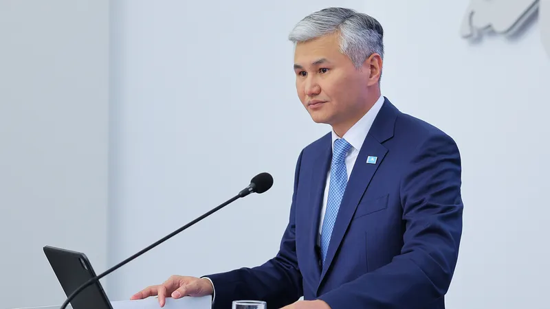 Дети подверглись буллингу: аким области Улытау рассказал, почему судился с одной из жительниц региона