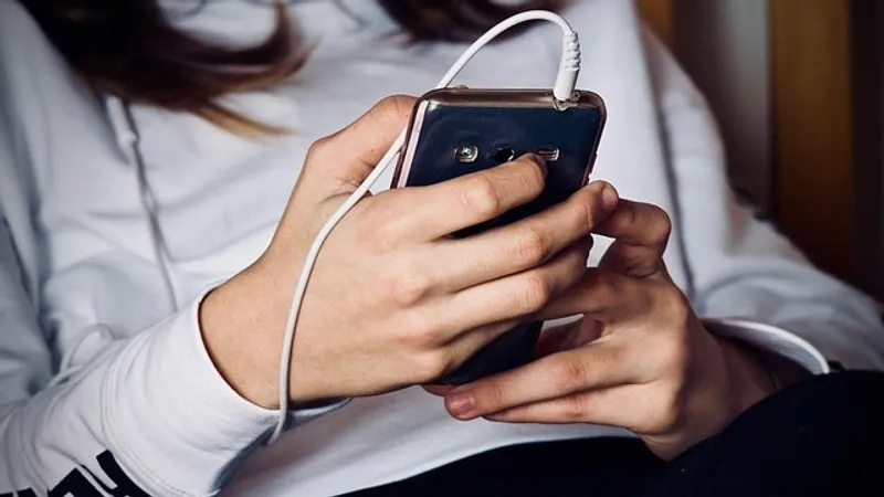 Новый всплеск мошенничества: полицейские обратились к казахстанцам