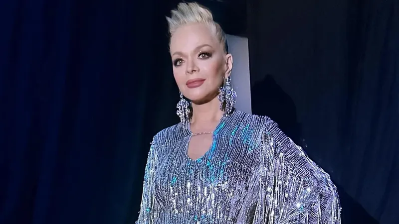 Ларису Долину могут наградить за вклад в борьбу с мошенниками