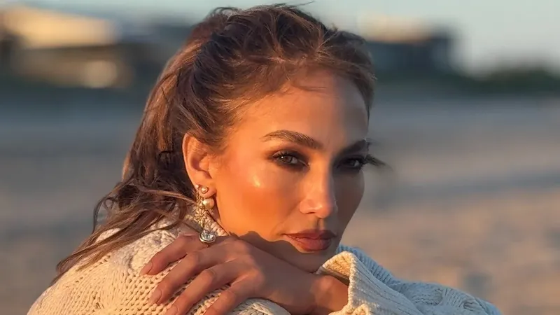 Эффект Джей Ло: как концерты звезд опустошают кошельки казахстанцев