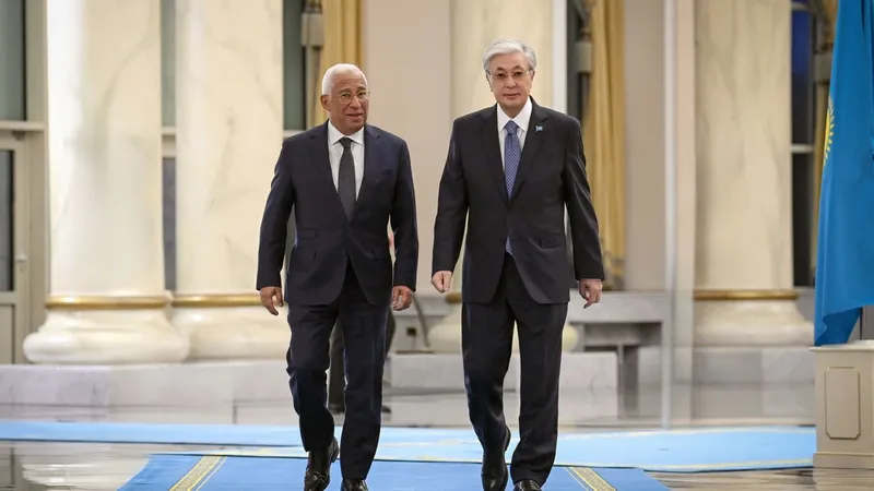 Токаев провел переговоры с главой Европейского совета в Астане