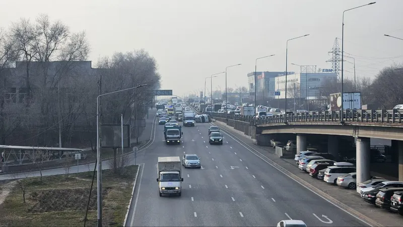 ДТП в Алматы, фото - Новости Zakon.kz от 04.12.2025 14:03