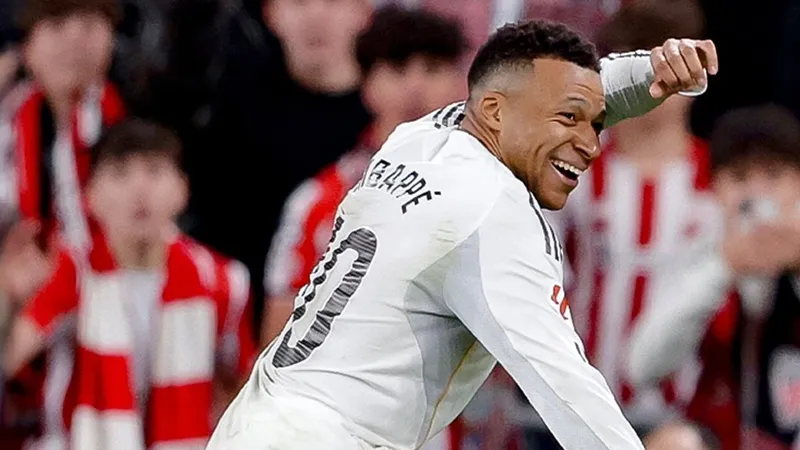 Мбаппе довел копилку голов до 62 и близок к рекорду Роналду