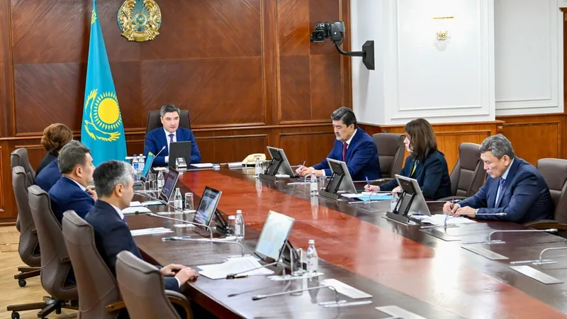 Инициатива президента "Таза Қазақстан": премьер Бектенов взял на контроль работу госорганов