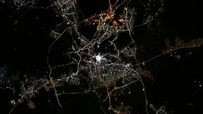 Редкое фото Мекки из космоса покоряет интернет