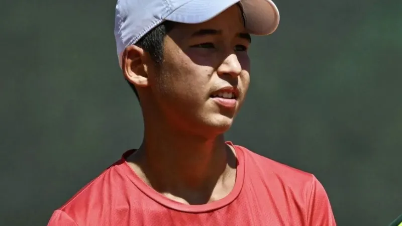 14-летний казахстанский теннисист сотворил историю на турнире в США