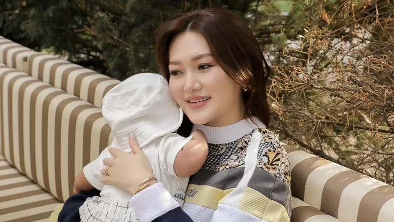 41-летняя Ерке Есмахан рассказала, где и с кем была во время землетрясения в Алматы