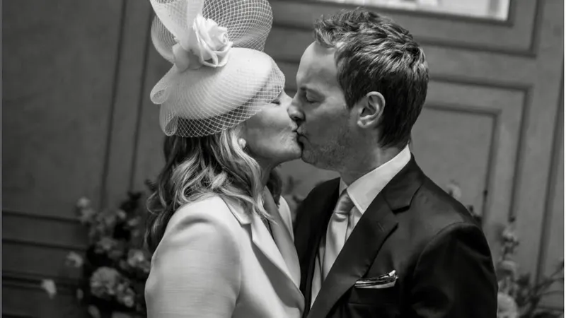 69-летняя звезда "Секса в большом городе" сыграла четвертую свадьбу