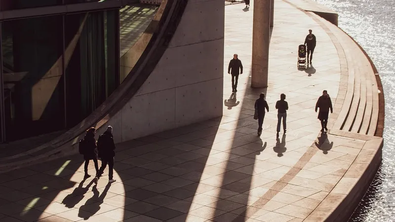 День, когда мелочи решают все: гороскоп подсказывает, где быть внимательнее