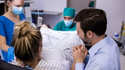 роды, фото - Новости Zakon.kz от 07.12.2025 15:48