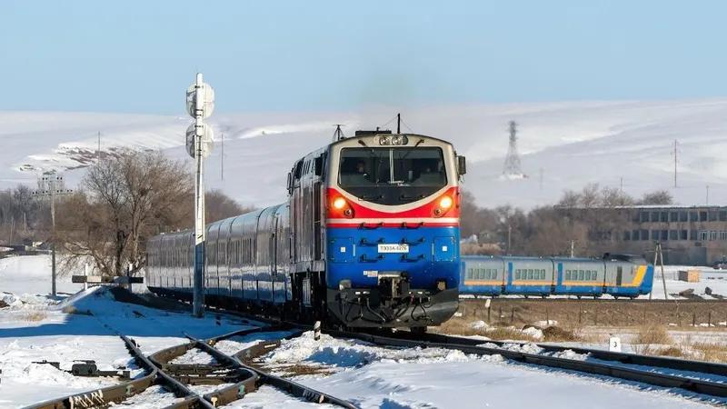 Хорошую новость объявили казахстанцам по местам в поездах на новогодние праздники