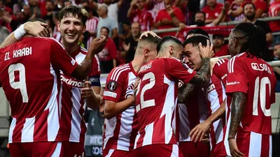 Спортсмены, футболисты "Олимпиакоса" , фото - Новости Zakon.kz от 09.12.2025 08:55