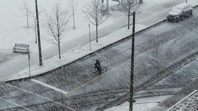 Морозы до -26°C в Астане, сильный снегопад в Алматы и дожди в Шымкенте: прогноз погоды на три дня