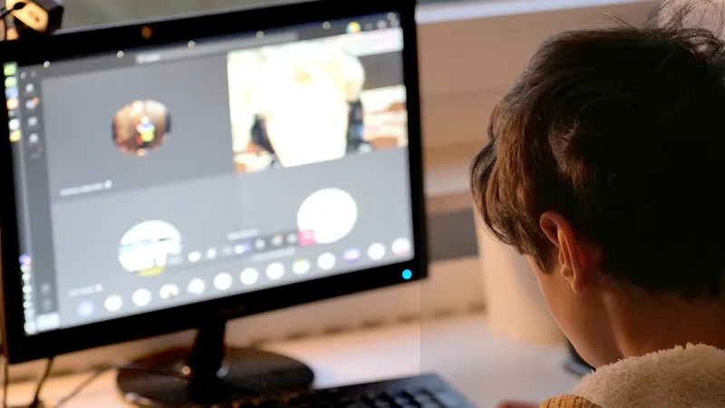 Школьников Павлодара перевели на "удаленку"