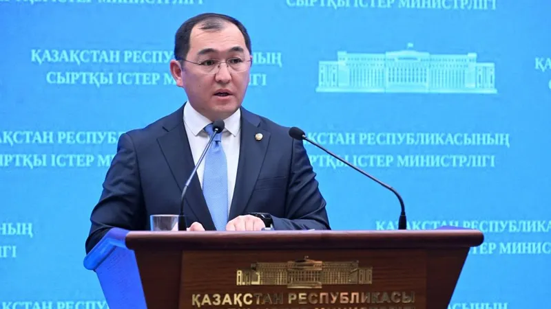 Айбек Смадияров ушел с должности официального представителя МИД