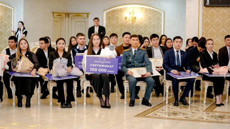 В Семее наградили лучших представителей молодежи