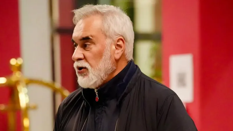 Цыганские танцы, мечта мамы и растерянная охрана: что творилось на концертах Меладзе в Астане