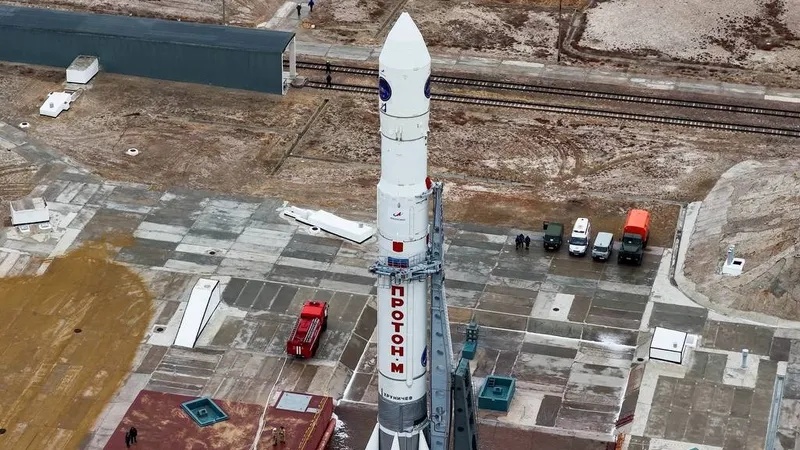 Пуск ракеты "Протон" с космодрома Байконур срывается по техническим причинам