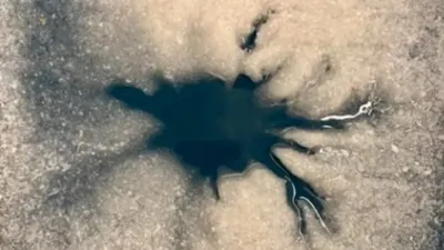 Отметины на спутнике Юпитера , фото - Новости Zakon.kz от 16.12.2025 00:59