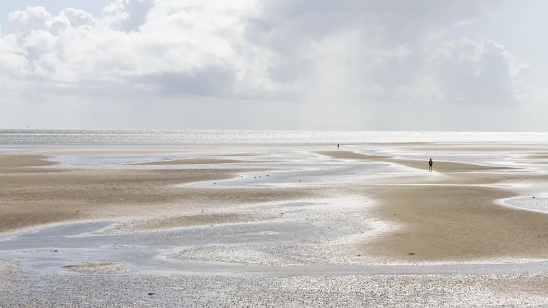 В Турции море неожиданно отступило от берега