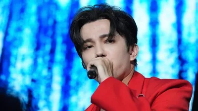 всемирно известный казахстанский исполнитель Димаш Кудайберген, фото - Новости Zakon.kz от 18.12.2025 18:32