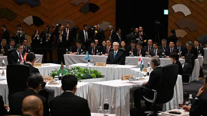 Япония будет участвовать в совершенствовании таможенных процедур в порту Актау