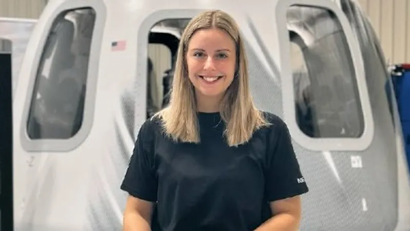 Blue Origin впервые отправит в космос человека на инвалидной коляске