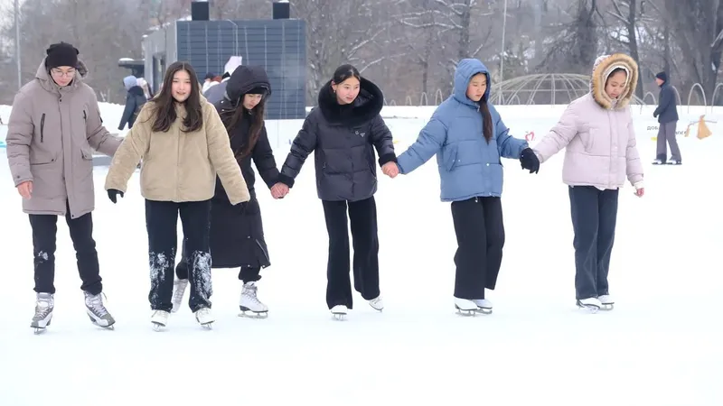 Где в Алматы работают бесплатные ледовые катки