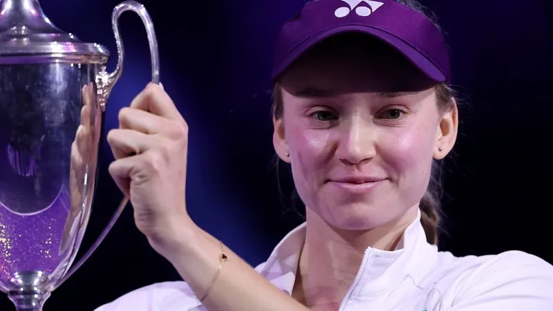 Елена Рыбакина вошла в топ-10 высокооплачиваемых спортсменок мира