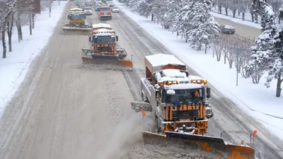 спецтехника, уборка снега, фото - Новости Zakon.kz от 22.12.2025 18:14