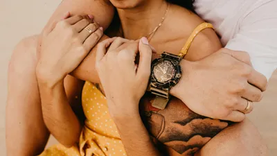 Отношения, руки, кольцо, фото - Новости Zakon.kz от 23.12.2025 08:20