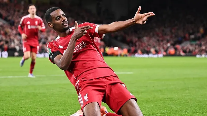 Самый дорогостоящий футболист АПЛ получил серьезную травму и выбыл из строя