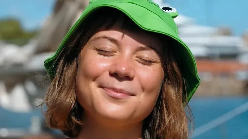 Я против геноцида: в Лондоне Грету Тунберг арестовали за поддержку запрещенного движения