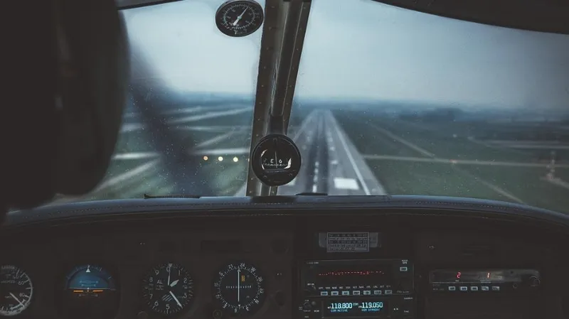 Небо над Анкарой закрыли из-за пропажи самолета с ливийским генералом