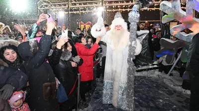 новогодние шоу в Алматы, фото - Новости Zakon.kz от 23.12.2025 18:07