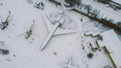 Непогода в аэропорту, снегопад, самолет, самолеты, неблагоприятные погодные условия, задержка рейса, задержка рейсов, нелетная погода, аэропорт зимой, сурет - Zakon.kz жаңалық 03.01.2026 10:34