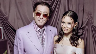 российский певец Григорий Лепс и его невеста Аврора Киба, фото - Новости Zakon.kz от 24.12.2025 10:06