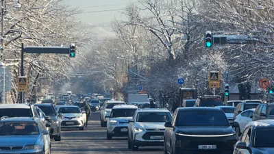 Машина, машины, авто, автомобиль, автомобили, дорога, дороги, транспортное движение, дорожное движение, дорожный трафик, пробка, пробки , сурет - Zakon.kz жаңалық 10.03.2026 16:46