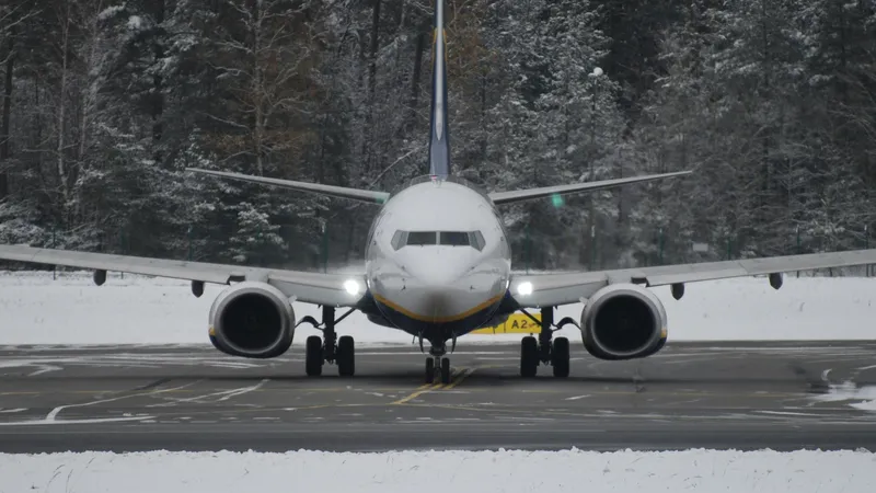 Когда появится интернет в поездах и самолетах – ответ главы Минцифры