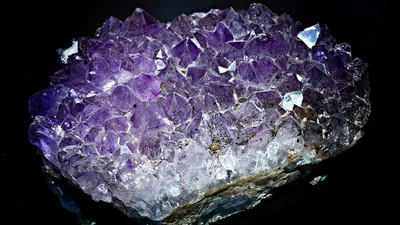 Минерал, камень, фото - Новости Zakon.kz от 25.12.2025 05:40