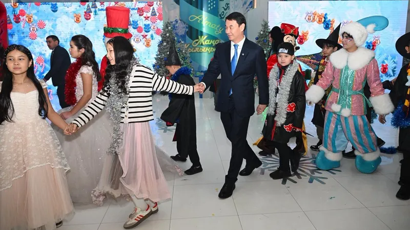 В Алматы состоялась президентская новогодняя елка